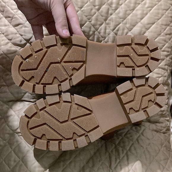 Steve Madden brown booties, size 7.5. - Picture 4 of 4